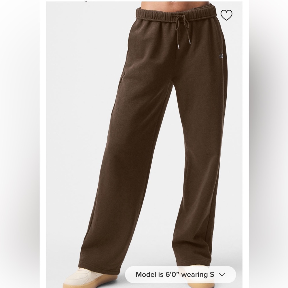 Alo Straight Leg Accolade Sweatpants - Espresso